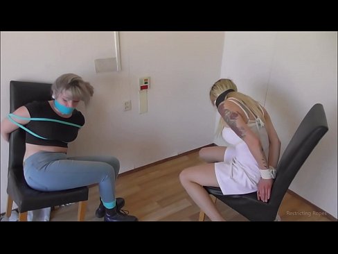 ❤️ Andevozin'ny / nofatorana sy nogadraina / tovovavy sahirana ❤️ Anal vidéo amin'ny pôrnôgrafia mg.dewporn.ru ❌️❤